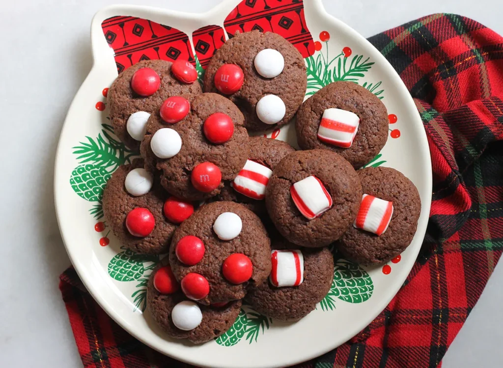 Easy Christmas Cookie Recipes for Kids to Make: A Festive Baking Adventure