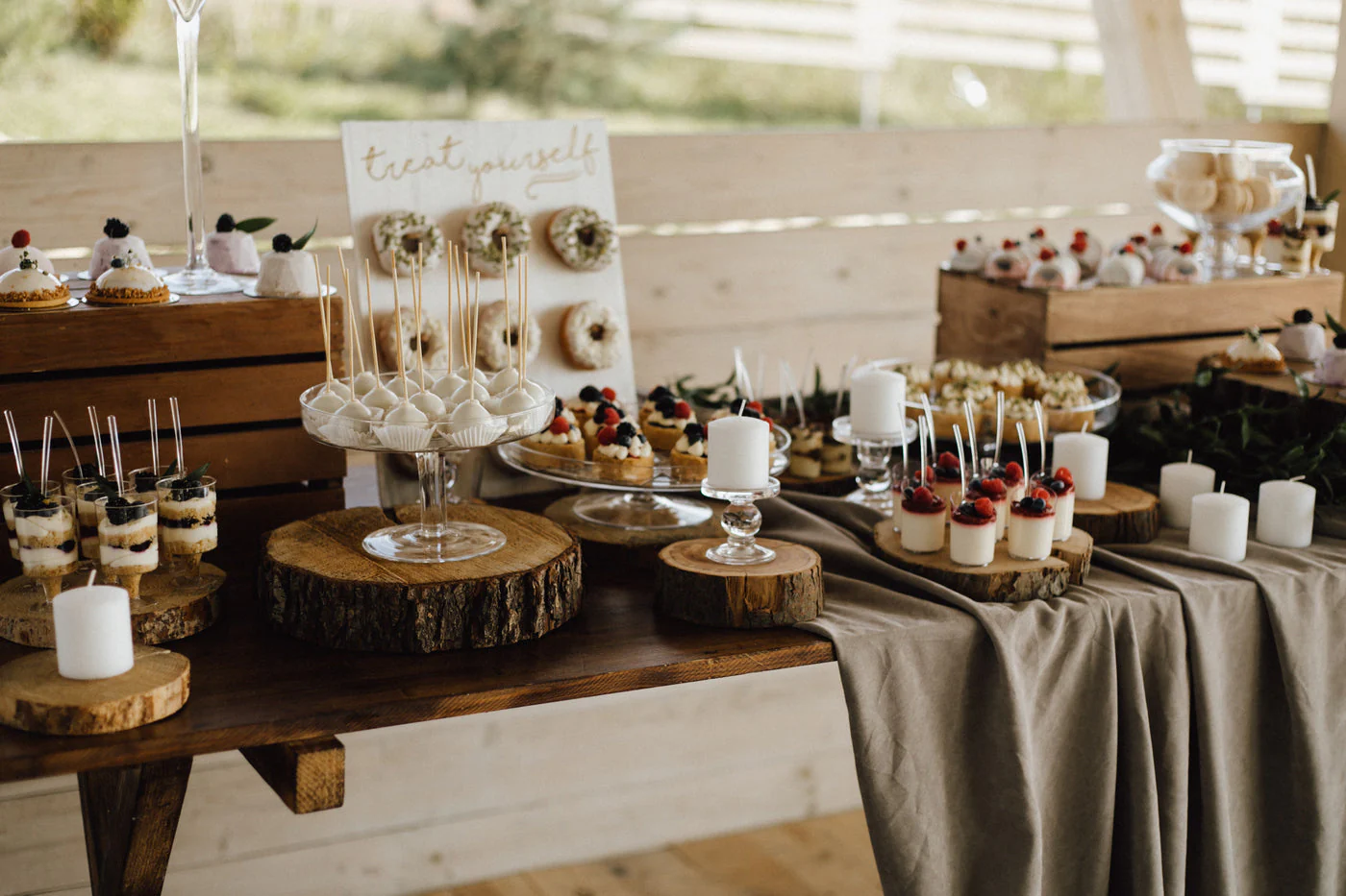 Autumn Cocktail Party Ideas: A Complete Guide to Hosting Cozy, Stylish Gatherings