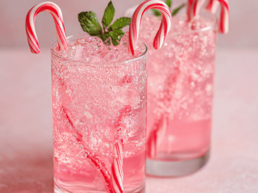🎄 Jolly Cane Cocktail – The Sparkling Christmas Drink Everyone Loves